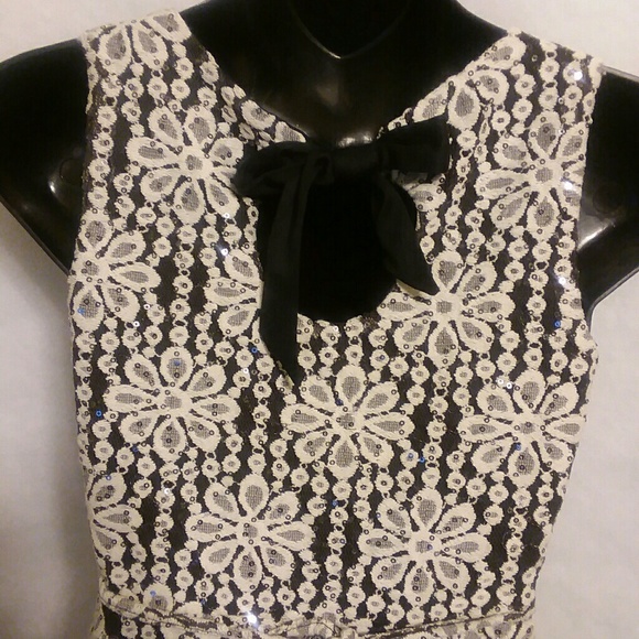 💃Skaters Party Dress💃💃💃 - Picture 3 of 7